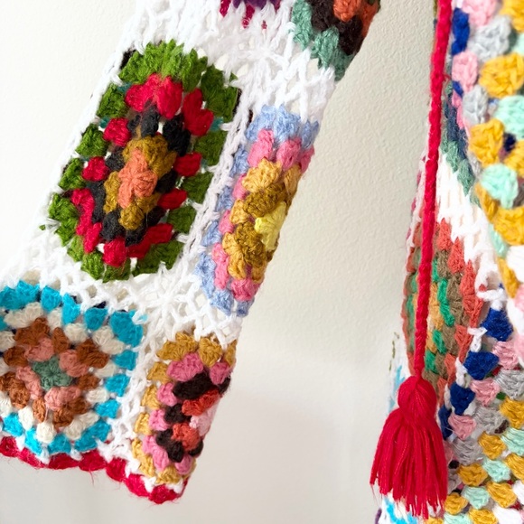 SAACHI Hooded Crochet Granny Square Maxi Kimono Ruana OS - Picture 3 of 6